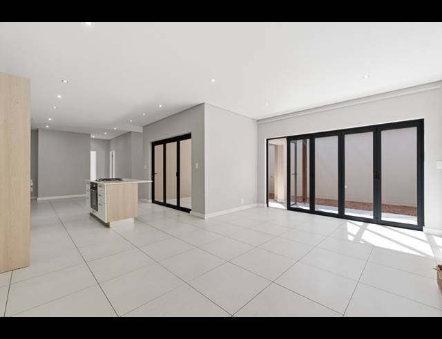 3 BEDROOM HOUSE FOR SALE IN BALLITO CENTRAL